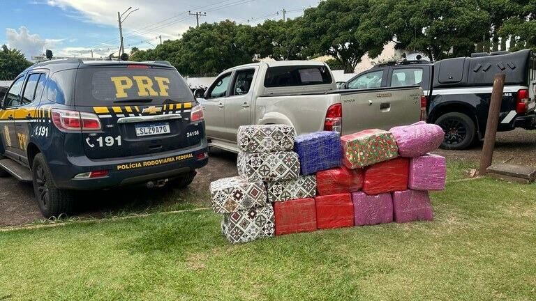 Imagem de compartilhamento para o artigo PRF apreende 388 kg de maconha durante fiscalização na BR-060, em Chapadão do Sul da MS Todo dia